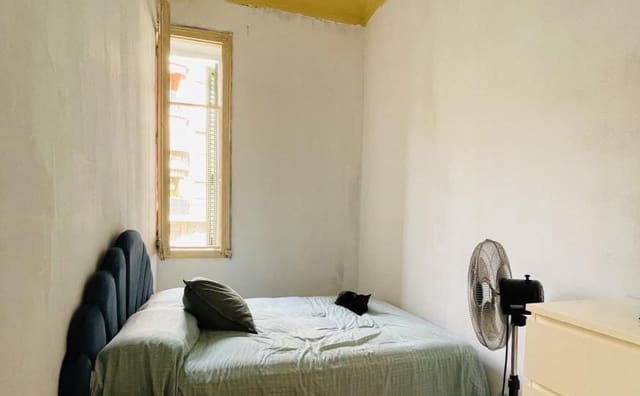 3 bedroom Flat for sale in Can Baró, Barcelona city - € 280,000 (Ref: 9203608)