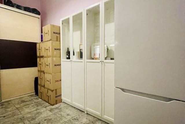 3 bedroom Flat for sale in Can Baró, Barcelona city - € 280,000 (Ref: 9203608)