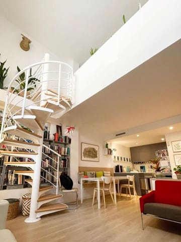 1 bedroom Flat for sale in Sants, Barcelona city - € 285,000 (Ref: 9203621)