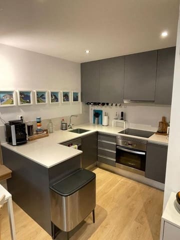 1 bedroom Flat for sale in Sants, Barcelona city - € 285,000 (Ref: 9203621)