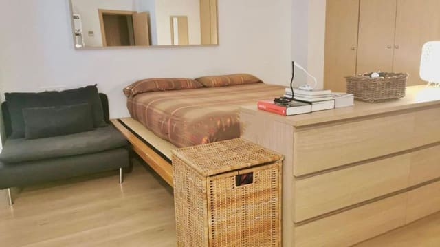 1 bedroom Flat for sale in Sants, Barcelona city - € 285,000 (Ref: 9203621)