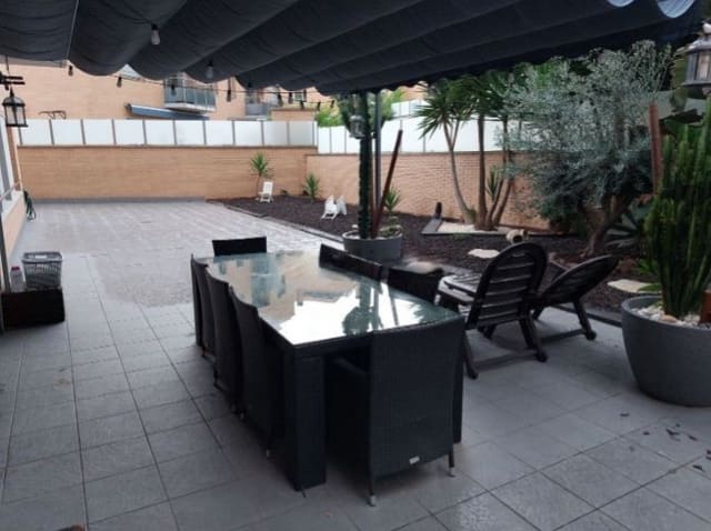 4 quarto Apartamento para venda em Montgat - 590 000 € (Ref: 9203629)