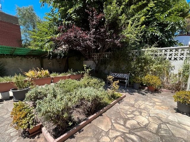 Piso de 8 habitaciones en Castelldefels en venta - 890.000 € (Ref: 9203639)