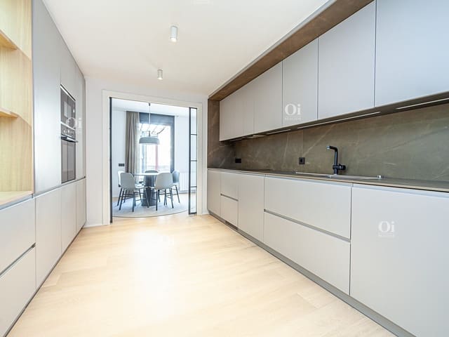 5 bedroom Townhouse for sale in Sarrià, Barcelona city with garage - € 1,750,000 (Ref: 9203640)