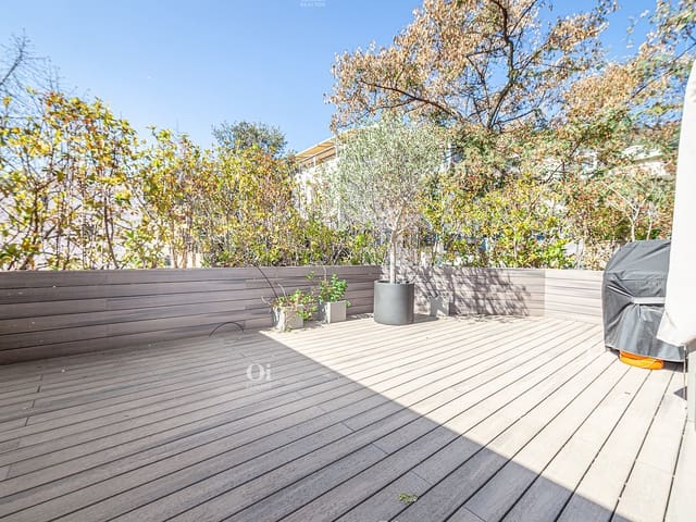 5 bedroom Townhouse for sale in Sarrià, Barcelona city with garage - € 1,750,000 (Ref: 9203640)