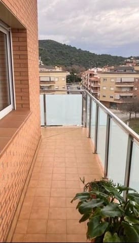 4 bedroom Flat for sale in Malgrat de Mar - € 320,000 (Ref: 9203643)