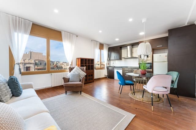 1 bedroom Penthouse for rent in L'Antiga Esquerra de L'Eixample, Barcelona city - € 1,650 (Ref: 9203652)