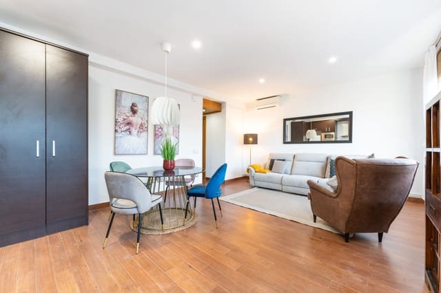 1 bedroom Penthouse for rent in L'Antiga Esquerra de L'Eixample, Barcelona city - € 1,650 (Ref: 9203652)