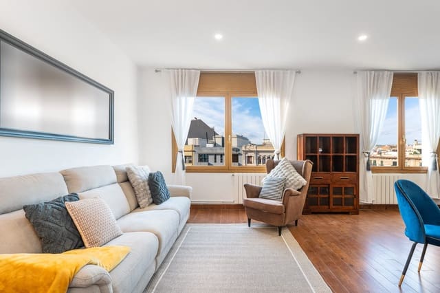 1 bedroom Penthouse for rent in L'Antiga Esquerra de L'Eixample, Barcelona city - € 1,650 (Ref: 9203652)