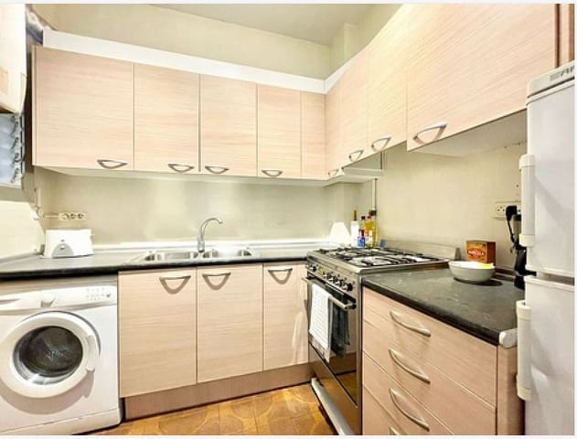 3 bedroom Flat for sale in El Camp d'en Grassot i Gràcia Nova, Barcelona city - € 550,000 (Ref: 9203653)