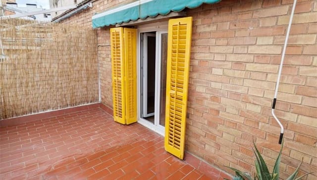 3 bedroom Flat for sale in El Guinardó, Barcelona city - € 429,000 (Ref: 9203690)