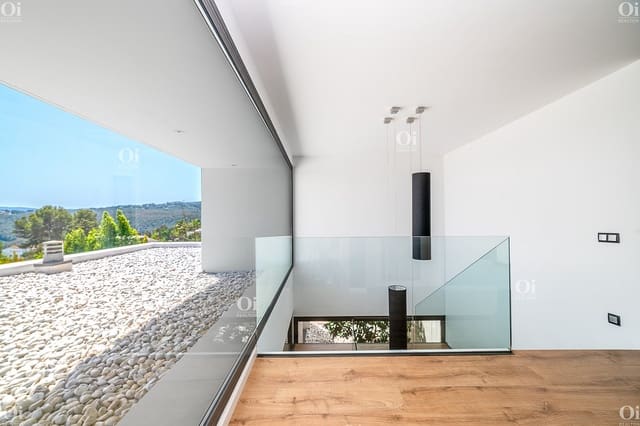 5 bedroom Townhouse for sale in Fontpineda with pool garage - € 2,000,000 (Ref: 9203714)