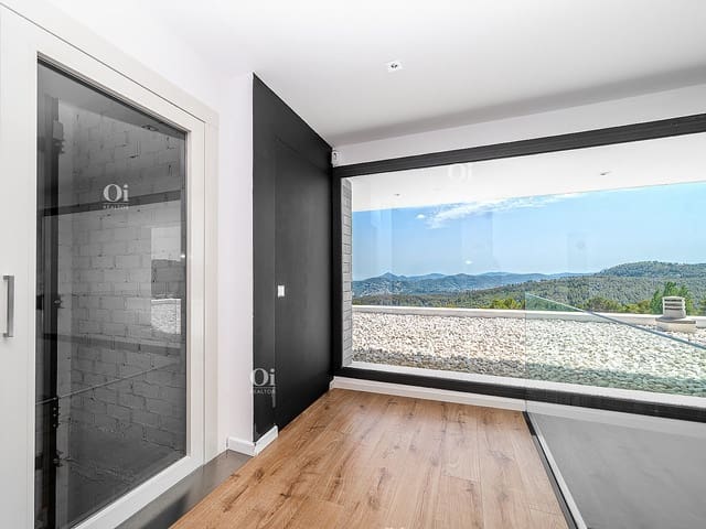 5 bedroom Townhouse for sale in Fontpineda with pool garage - € 2,000,000 (Ref: 9203714)