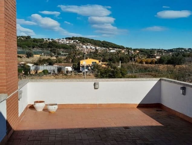 4 quarto Penthouse para venda em Sant Andreu de Llavaneres - 585 000 € (Ref: 9203724)