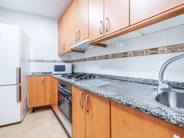 4 quarto Apartamento para arrendar em Sants-Montjuïc, Barcelona cidade - 2 700 € (Ref: 9203726)