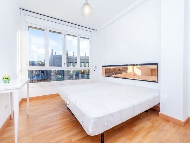 4 quarto Apartamento para arrendar em Sants-Montjuïc, Barcelona cidade - 2 700 € (Ref: 9203726)