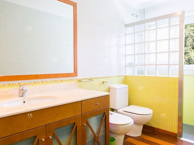 4 bedroom Townhouse for sale in Alella with garage - € 690,000 (Ref: 9203727)