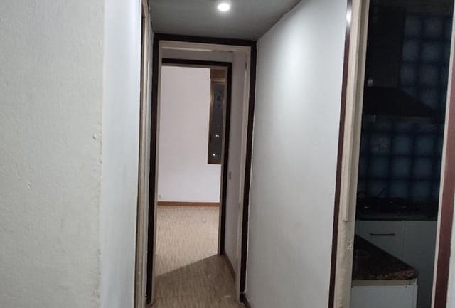 3 bedroom Flat for sale in El Guinardó, Barcelona city - € 282,000 (Ref: 9203746)