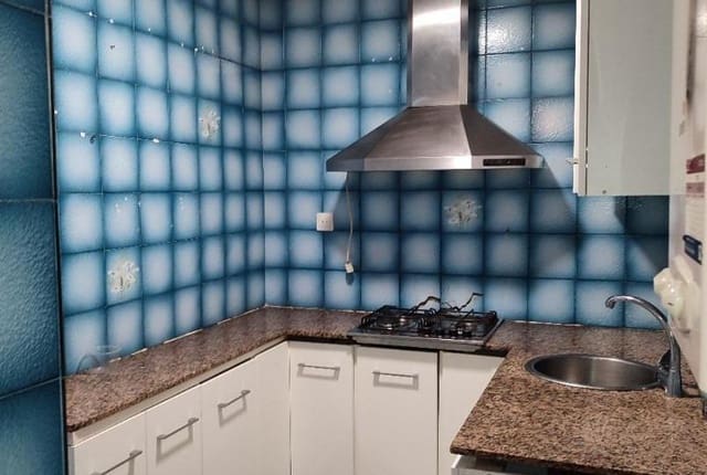 3 bedroom Flat for sale in El Guinardó, Barcelona city - € 282,000 (Ref: 9203746)