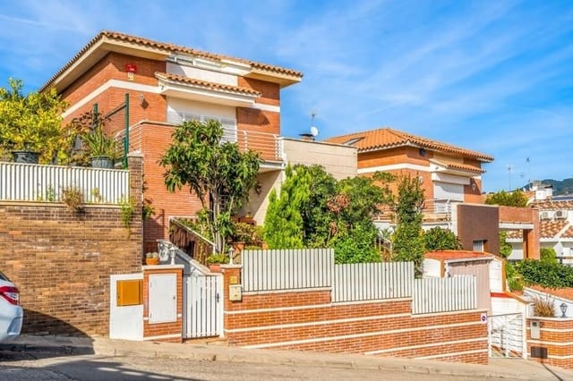 5 chambre Maison de Ville à vendre à Alella - 875 000 € (Ref: 9203760)