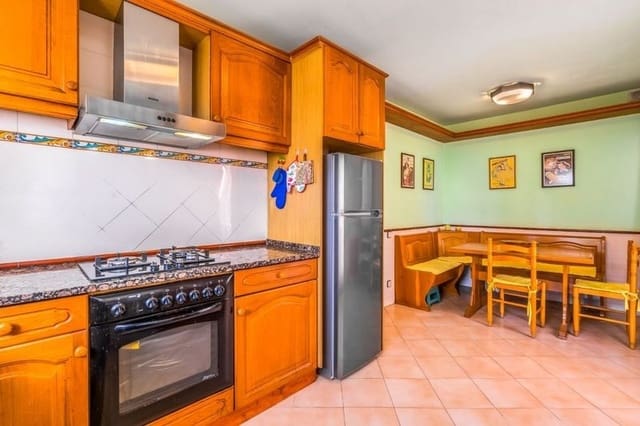 5 chambre Maison de Ville à vendre à Alella - 875 000 € (Ref: 9203760)