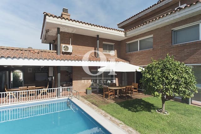 6 makuuhuone Omakotitalo myytävänä paikassa Sant Just Desvern mukana 
autotalli - 1 685 000 € (Ref: 9203782)