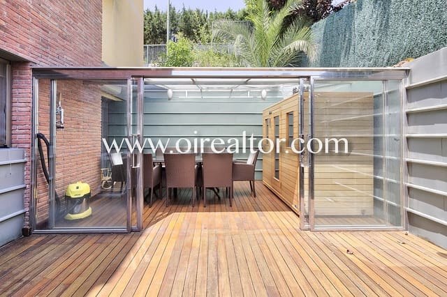 4 soveværelse Byhus til salg i Castelldefels - € 3.100.000 (Ref: 9203784)