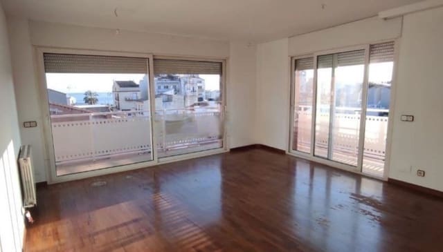 3 quarto Penthouse para venda em Mataró - 390 000 € (Ref: 9203810)
