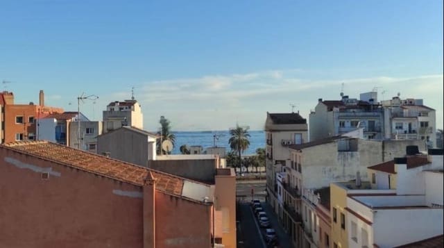 3 quarto Penthouse para venda em Mataró - 390 000 € (Ref: 9203810)