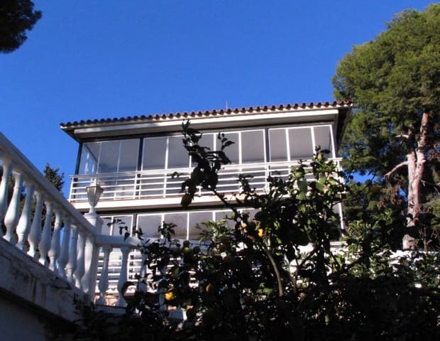 5 soveværelse Byhus til salg i Castelldefels - € 975.000 (Ref: 9203831)