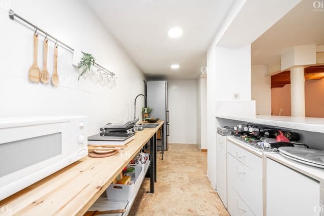 5 quarto Loft para venda em Sants, Barcelona cidade - 380 000 € (Ref: 9203840)