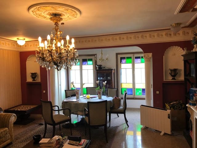 5 bedroom Townhouse for sale in Esplugues de Llobregat - € 850,000 (Ref: 9203850)