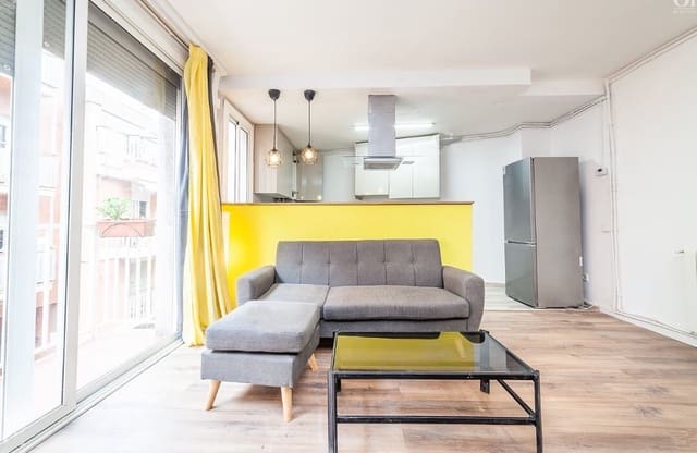 3 bedroom Apartment for rent in La Teixonera, Barcelona city - € 2,200 (Ref: 9203861)