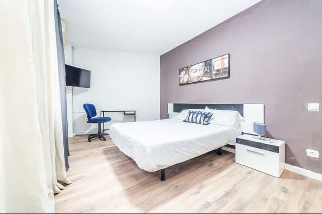 3 bedroom Apartment for rent in La Teixonera, Barcelona city - € 2,200 (Ref: 9203861)