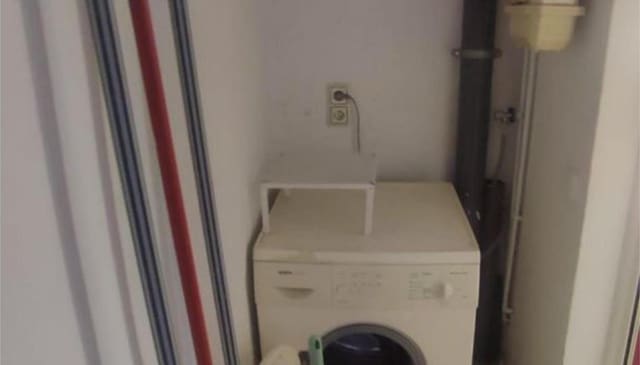 3 bedroom Flat for sale in El Coll, Barcelona city - € 195,000 (Ref: 9203868)