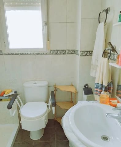 4 bedroom Flat for sale in Arganzuela, Madrid city - € 385,000 (Ref: 9203926)