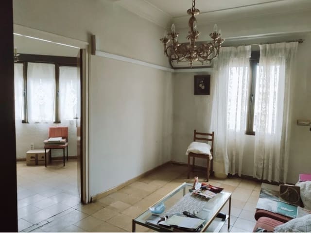 4 bedroom Flat for sale in Arganzuela, Madrid city - € 385,000 (Ref: 9203926)