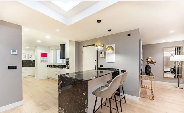 4 bedroom Flat for sale in Tetuán, Madrid city - € 1,399,000 (Ref: 9203928)