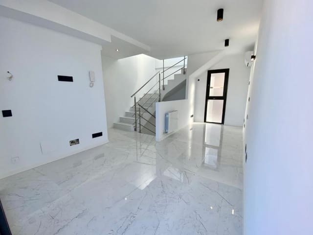 4 bedroom Townhouse for sale in Sant Just Desvern - € 1,100,000 (Ref: 9203930)