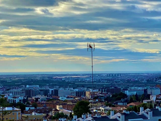 4 bedroom Townhouse for sale in Sant Just Desvern - € 1,100,000 (Ref: 9203930)