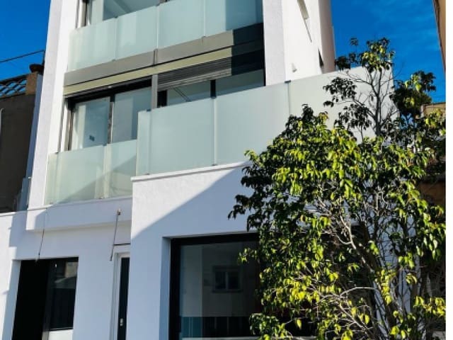 4 bedroom Townhouse for sale in Sant Just Desvern - € 1,100,000 (Ref: 9203930)