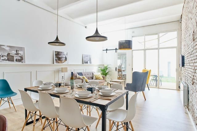 5 bedroom Townhouse for sale in Terrassa - € 550,000 (Ref: 9203932)