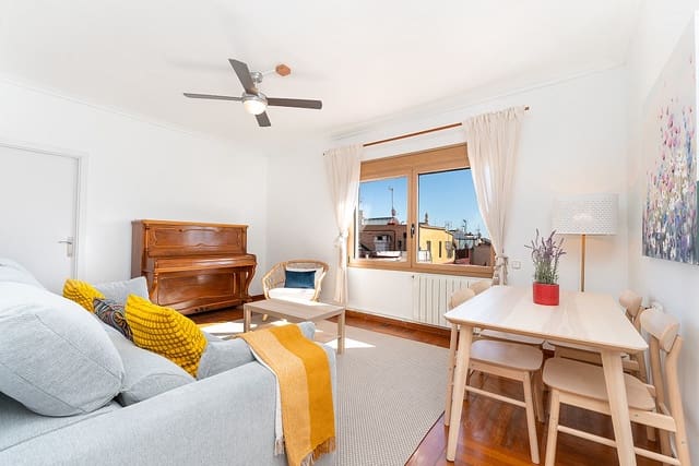 4 sovrum Takvåning att hyra i L'Antiga Esquerra de L'Eixample, Barcelona stad - 2 750 € (Ref: 9203944)