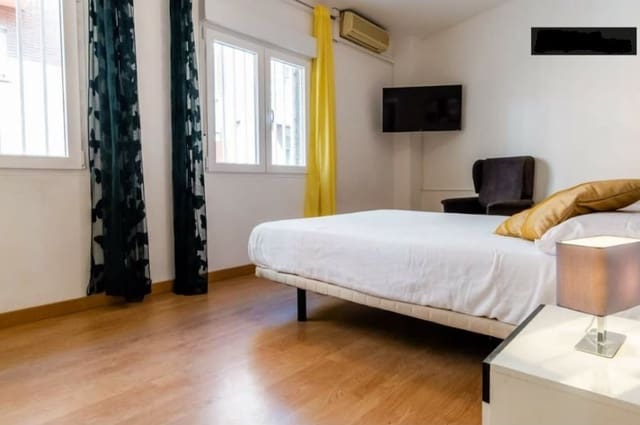 3 bedroom Flat for rent in La Teixonera, Barcelona city - € 3,000 (Ref: 9203960)