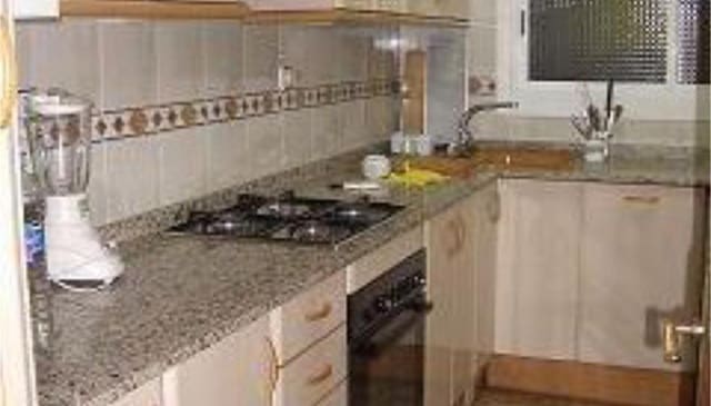 4 bedroom Flat for sale in Sants, Barcelona city - € 460,000 (Ref: 9203968)