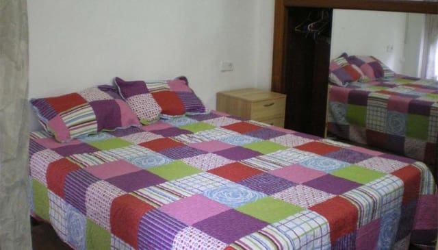 4 bedroom Flat for sale in Sants, Barcelona city - € 460,000 (Ref: 9203968)