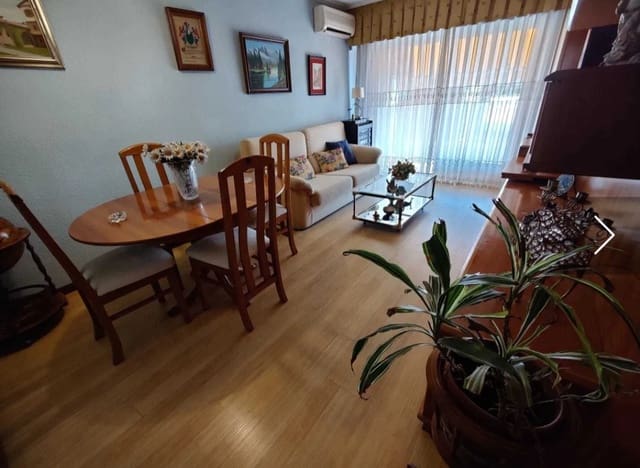 2 bedroom Flat for sale in Tetuán, Madrid city - € 369,000 (Ref: 9203977)