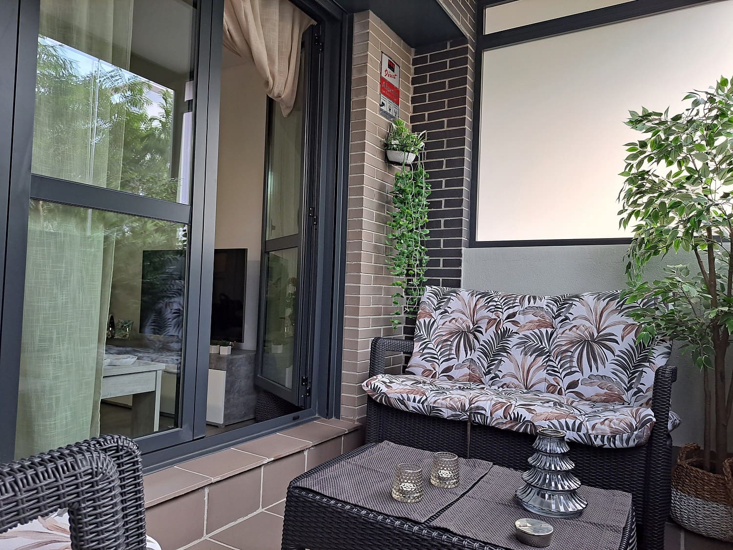 3 bedroom Flat for sale in Estepona - € 325,000 (Ref: 9203986)