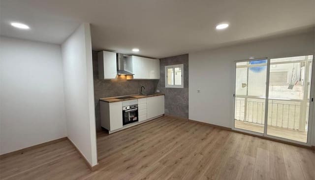 3 bedroom Flat for sale in El Carmel, Barcelona city - € 260,000 (Ref: 9203990)