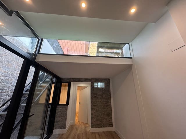 3 chambre Maison de Ville à vendre à Sant Andreu, Barcelone ville - 600 000 € (Ref: 9207827)